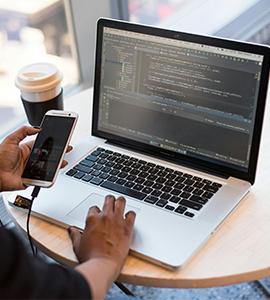 desarrollo web desde su laptop